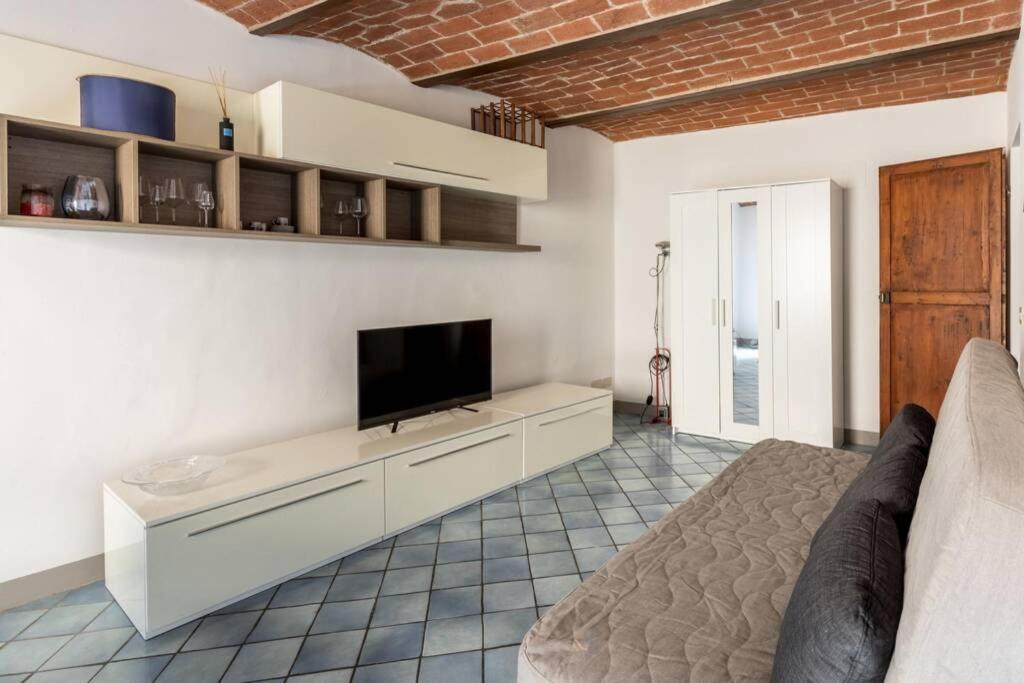Presto Apartment Santo Spirito Oltrarno Florence * Florencia