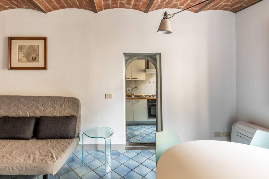 Presto Apartment Santo Spirito Oltrarno Florence * Florencia